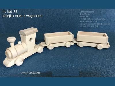 23-kolejka-z-wagonami